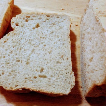 オートミールと三温糖の食パン
