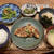 【献立】鶏むね肉の柚子胡椒焼き、小松菜と人参のオイスターソース炒め、ししとうの焼き浸し、焼き明太子、大根とわかめのサラダ、豆腐のお味噌汁