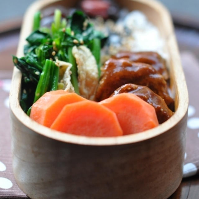 デミグラスバーグ弁当。