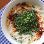 何度でも言いますが、「そうめん＋豆乳＋食べるラー油＝坦々豆乳めん」です。