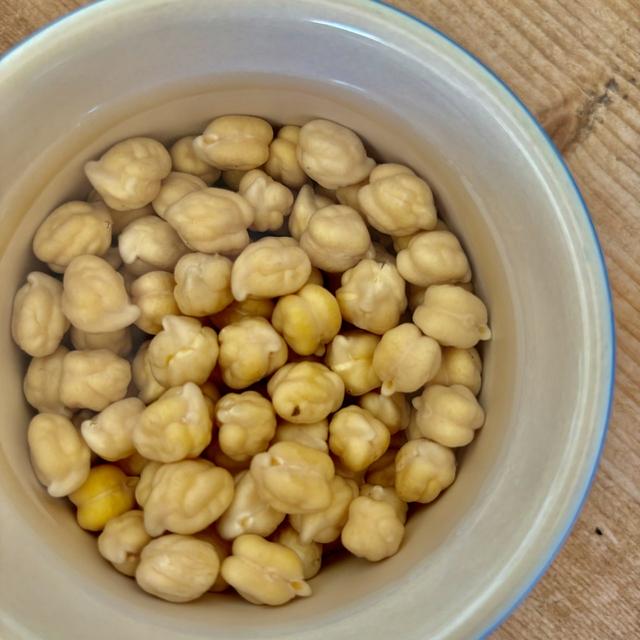 【レシピ】おやつからおかずまで。初心者も簡単に作れるひよこ豆のレシピ