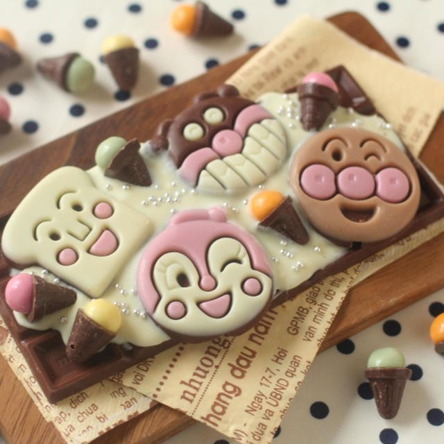 ３STEPで簡単♪　デコチョコレート　〜アンパンマンシリーズ バージョン〜