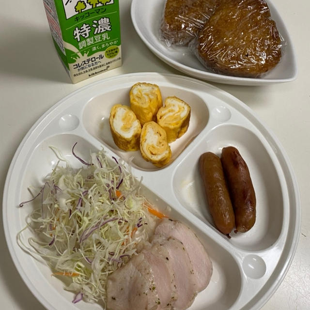 三太郎用はレンチン焼きおにぎり＆ワンプレートです。