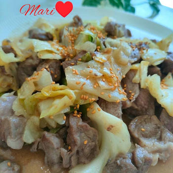 《レシピ有》ご飯が進む♡ラム肉とキャベツの味噌炒め。