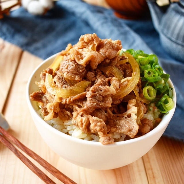 ぼやけない甘辛だしで【我が家の牛丼】10分／冷蔵５日／鍋