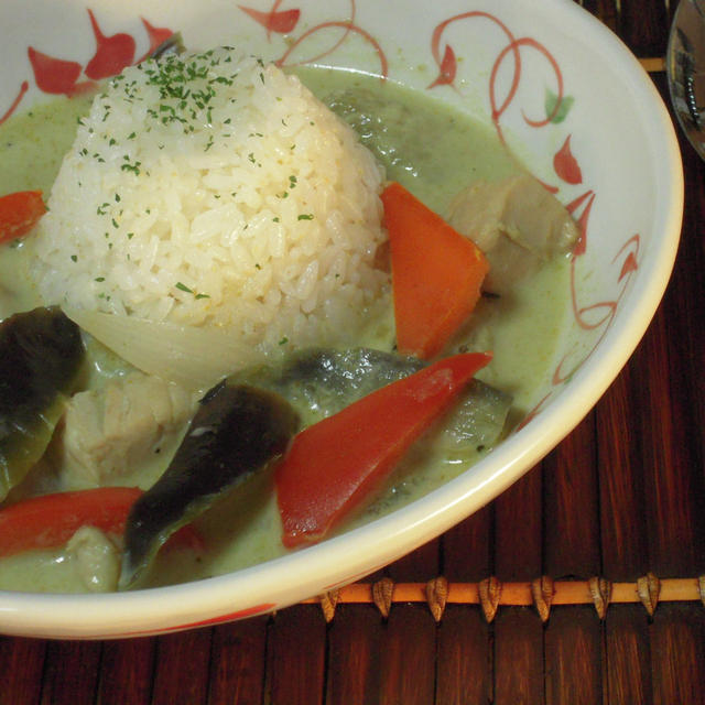グリーンカレー・GABANバジル