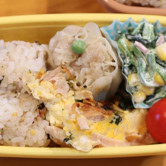 ３女の遠足お弁当は冷凍シュウマイも使って１０分で完成＼(^o^)／
