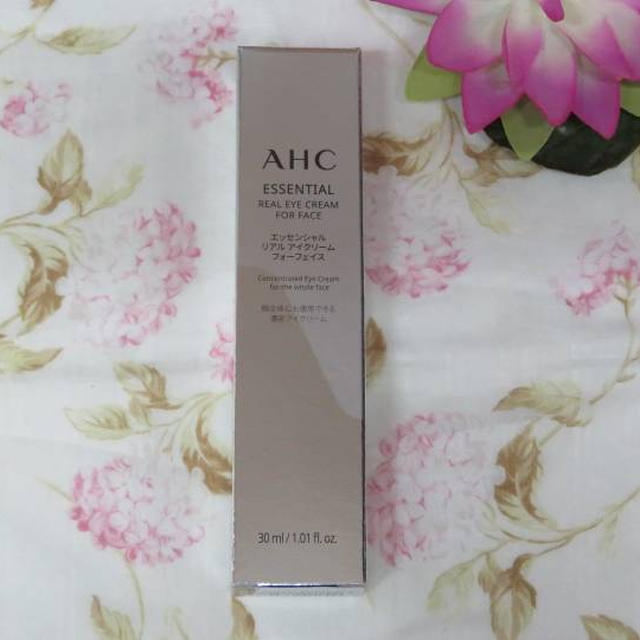 AHC エッセンシャル リアル アイクリーム フォーフェイス