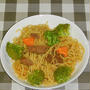 vegan（ビーガン、ベジタリアン）カレー焼きそば
