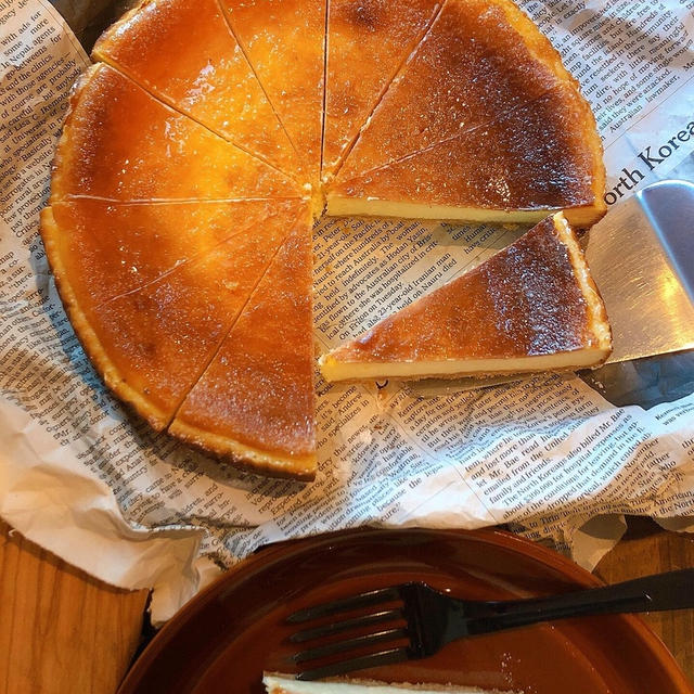 濃厚ツヤツヤチーズケーキです〜！！