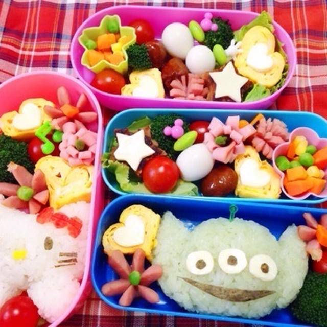遠足のお弁当 リトルグリーンメン と キティちゃん♡