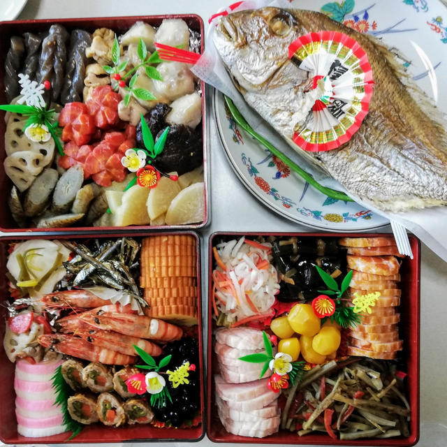 ♪新年のご挨拶と豪華おせち♪