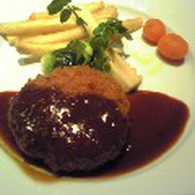 いろんなところで食べてみる”メンチカツ”