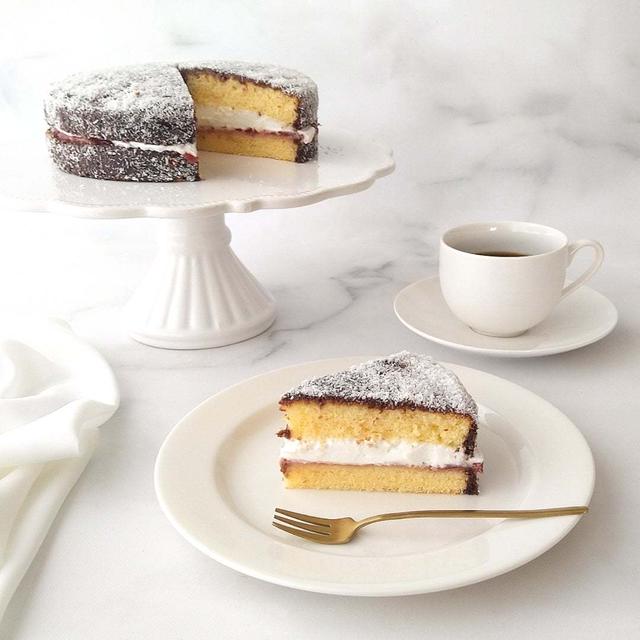 ラミントンケーキ