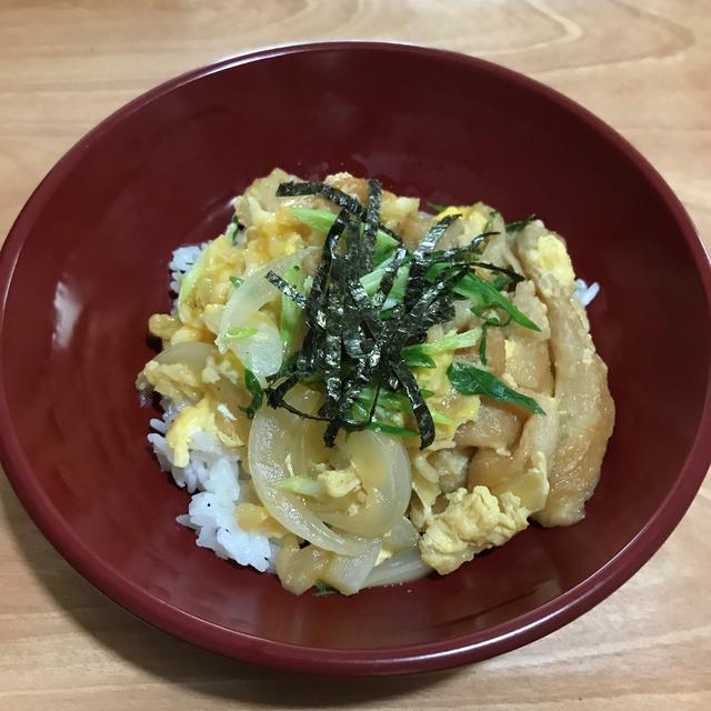 今日のお昼は　お手軽天かす丼 ♪