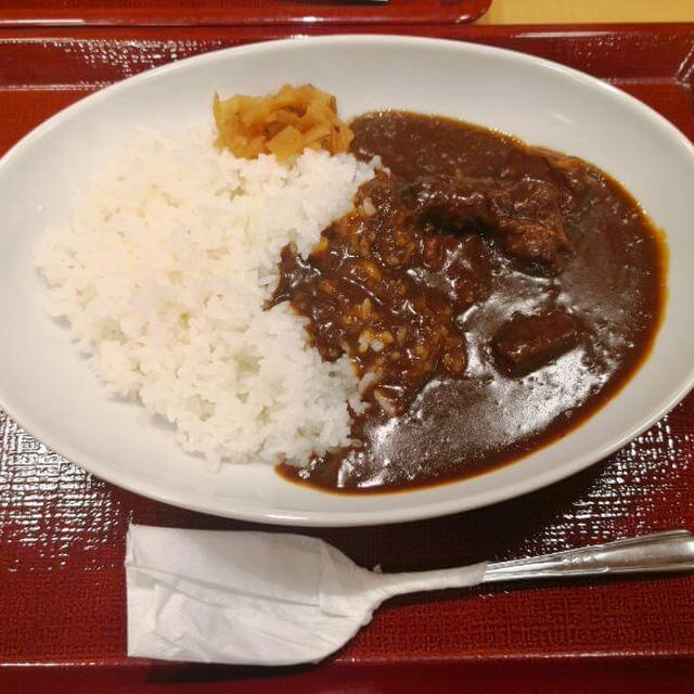 なか卯のカレーはまずい？美味しい？実食評価と他のチェーン店の価格を比較
