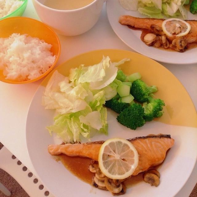 サーモンのバター醤油♫