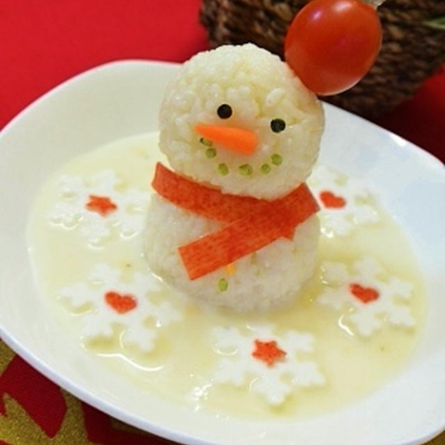 ゆきだるまと雪の結晶のホワイトシチューご飯♪