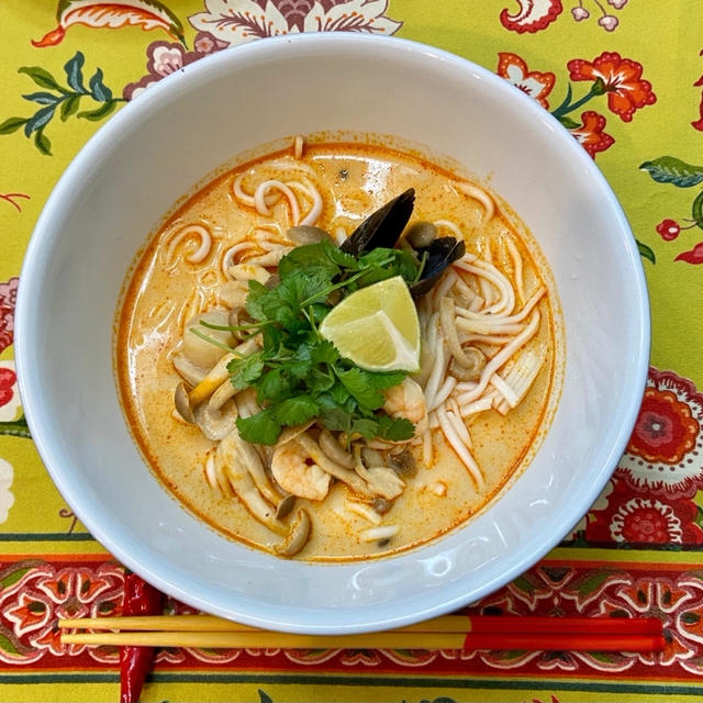 トムヤムうどん【アメリカのおうちごはん】