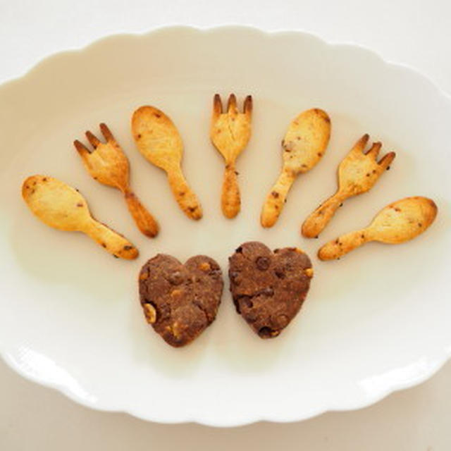 大豆粉と米粉のクッキーミックス　de カトラリーとハートのクッキー