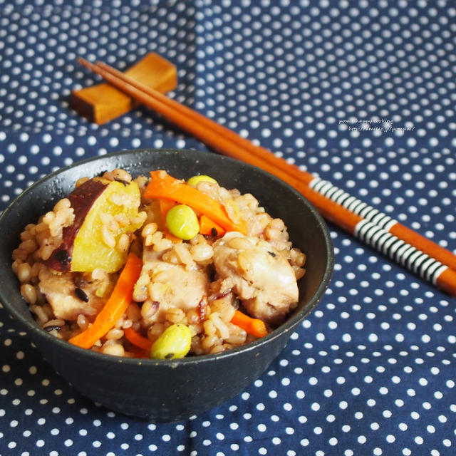 薩摩芋と鶏肉の炊き込みご飯