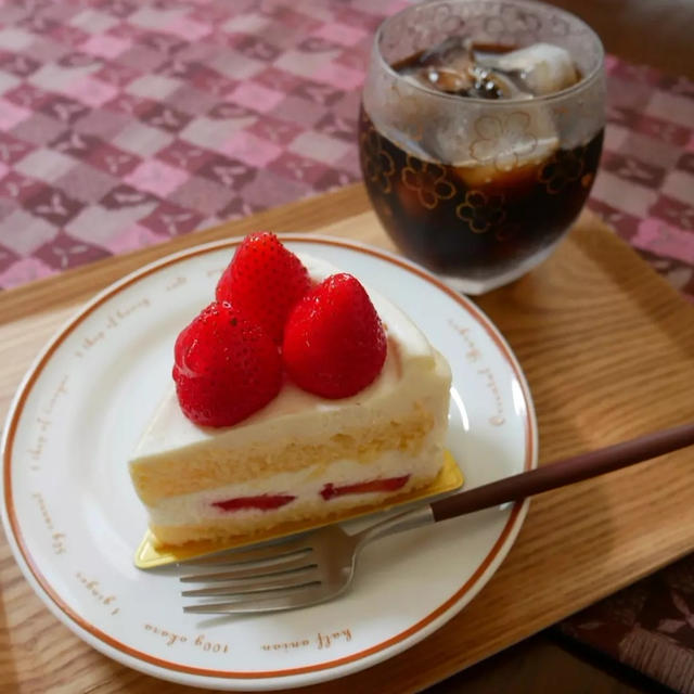 アンリ・シャルパンティエのザ・ショートケーキ、昨日のおやつ