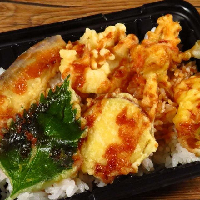 さて。みかん亭の開店はいつか➖野菜天重は税別199円ナリ。