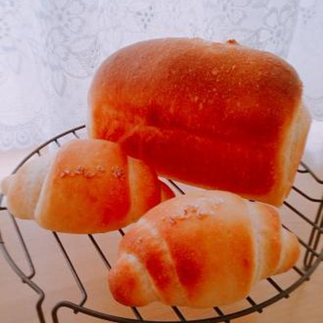 塩パン♪ﾐﾆ食パン♪