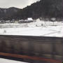 新幹線の中から見る雪景色