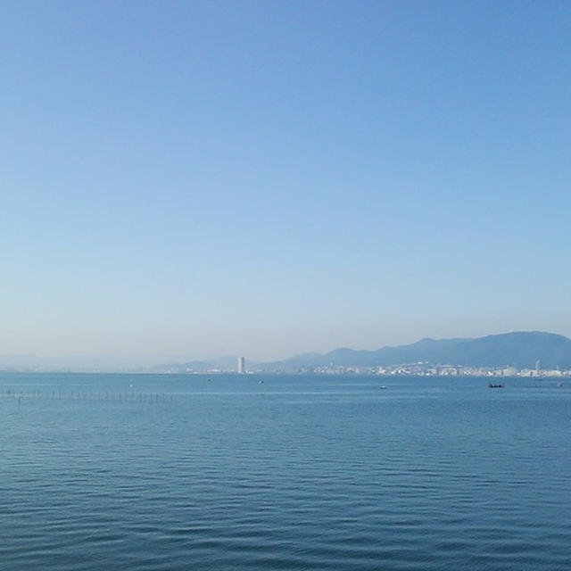 今朝のびわ湖は快晴