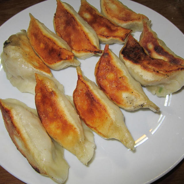 焼き餃子の皮の作り方