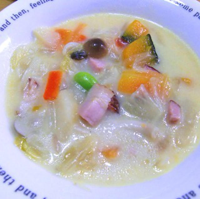 なんでも野菜の豆乳スープ