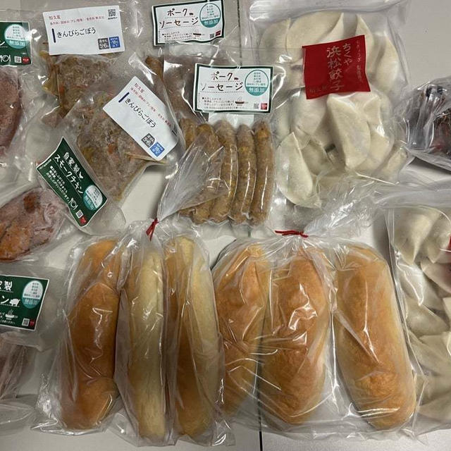 知久屋　楽天市場オープン記念クーポンで購入　身体に優しいおかずや餃子、ハム、ソーセージ