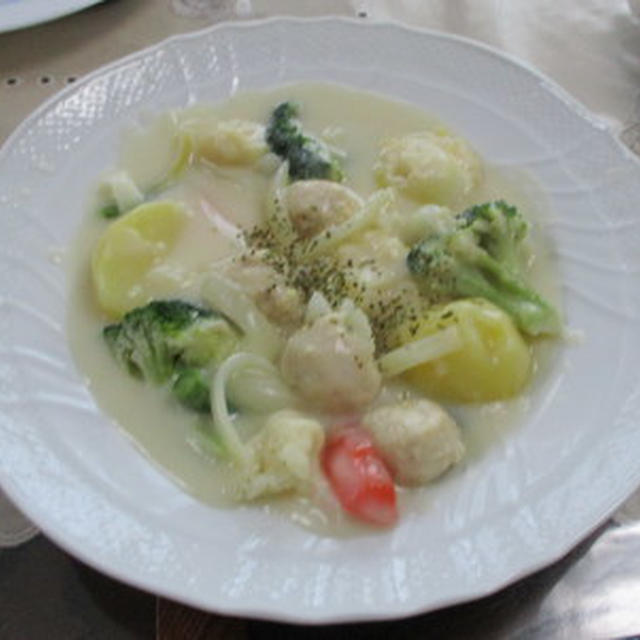 鶏つくね入りシチュー★★★
