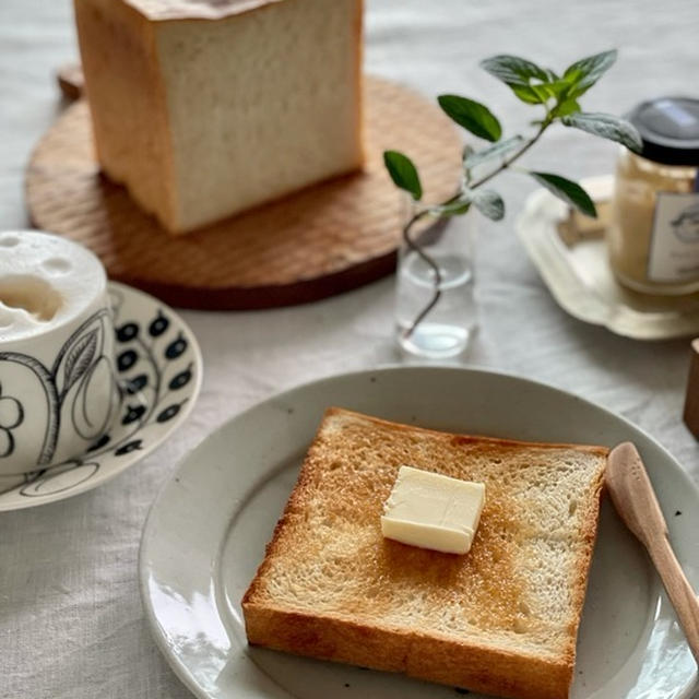 初めての自家製酵母で食パンが出来た♪
