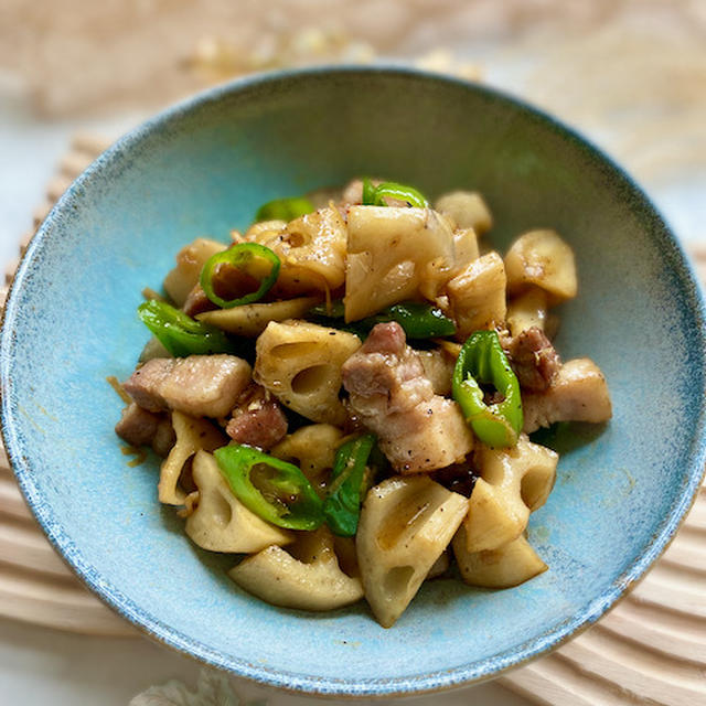 しょうがたっぷり〜シャキシャキれんこんと豚バラ肉の炒め煮