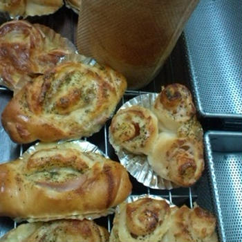 メッシュパンでピザトースト