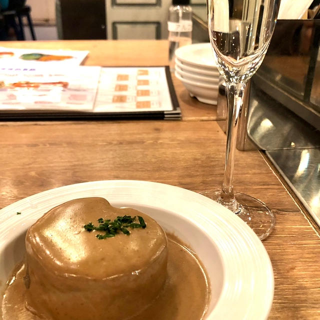 赤白(コウハク）ルクア大阪店　　ワインとおでんとフレンチ