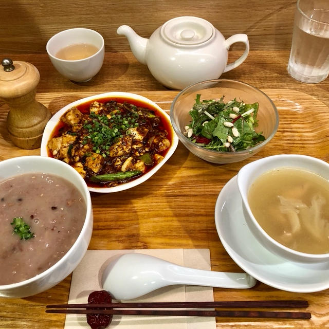 南青山エッセンス 夏の疲れには薬膳を 薬膳スープと麻婆豆腐