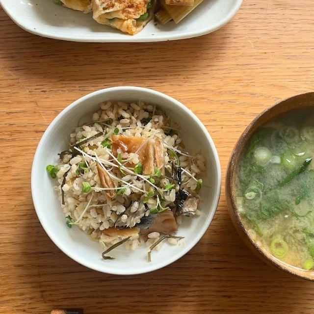 燻製鯖の炊き込みごはんの献立