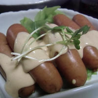 TABASCOマヨ醤油ソースで♪ボイルウインナー＋キャベツ＋焼き油揚げ