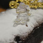 雪の上に立つサンタ　Santa Claus who stands on snow
