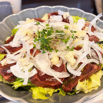 カツオのたたきと新玉ねぎ