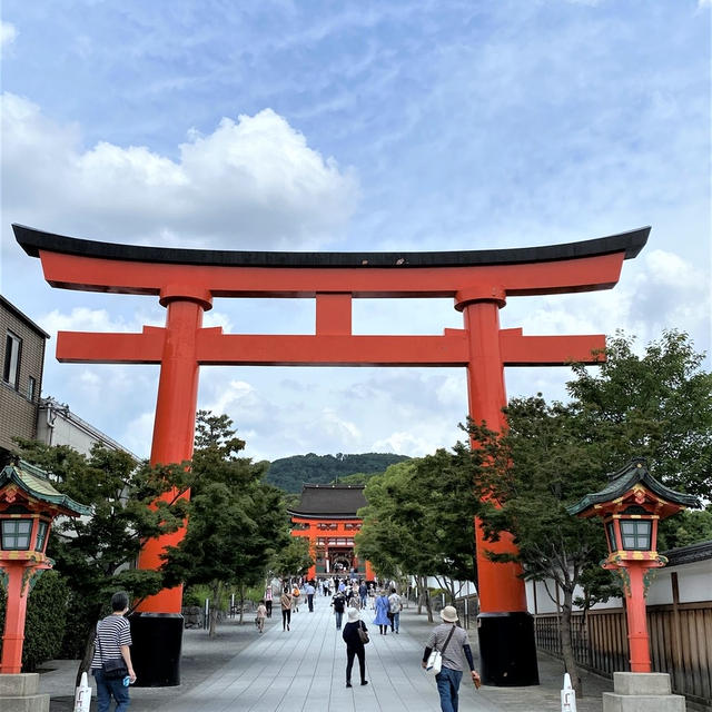 パワースポット「伏見稲荷神社」に行ってきました♪