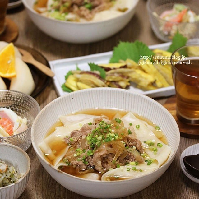 【献立】肉ひもかわうどんともやしの磯辺ナムルなどなど。～お手伝いVSひな～
