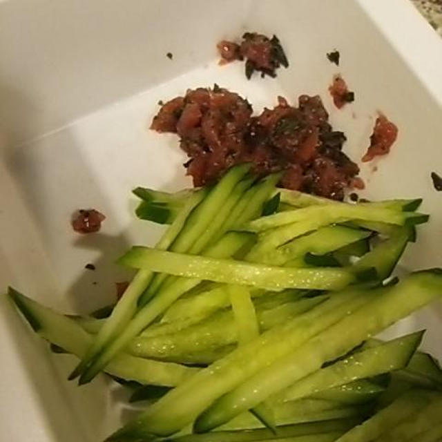 さんまの梅きゅうり添え