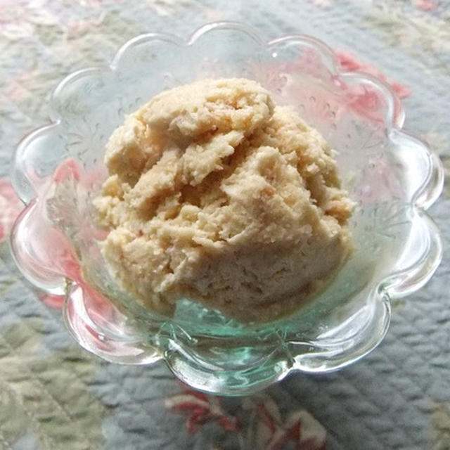 パン粉のアイスクリーム【Bread Crumb Ice Cream】