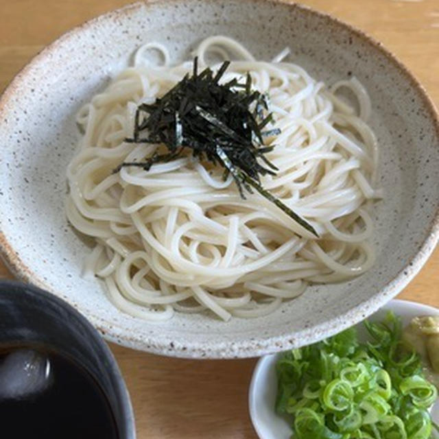 珍しく朝メシにそうめん
