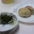 緑茶ぷらすを使った　緑茶パン♪