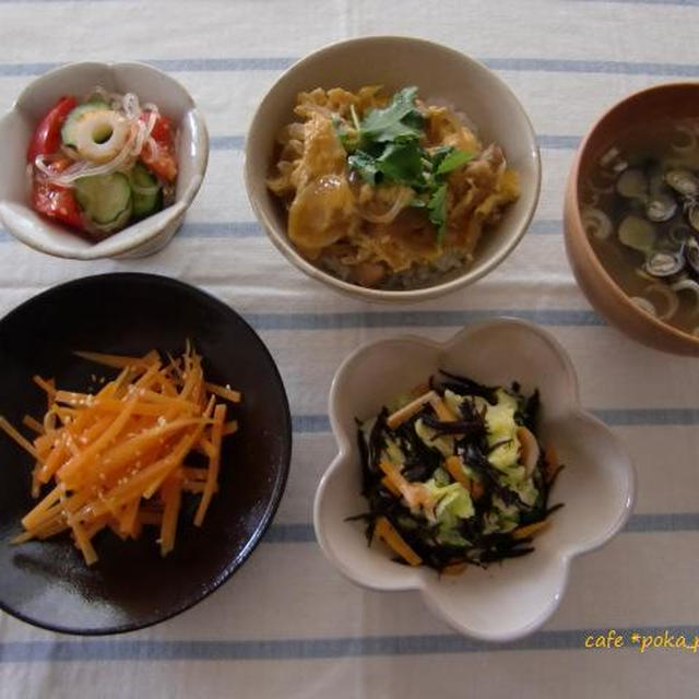 にんじんのナムル＆ふわふわ親子丼